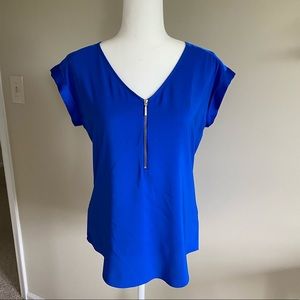 Silky V-Neck short sleeve top in Cobalt, Size S